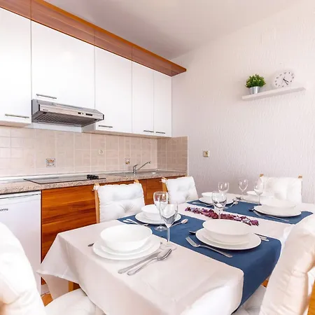 Lejlighed Mit Balkon Und Meerblick By Interhome