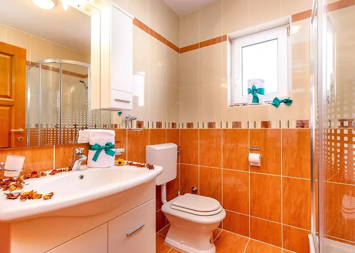 Mit Balkon Und Meerblick By Interhome