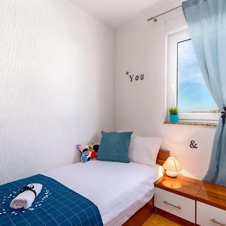 Apartament Mit Balkon Und Meerblick By Interhome