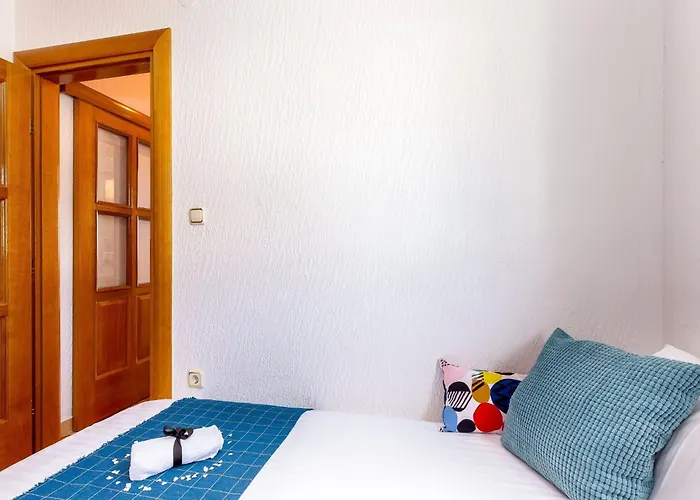 Mit Balkon Und Meerblick By Interhome