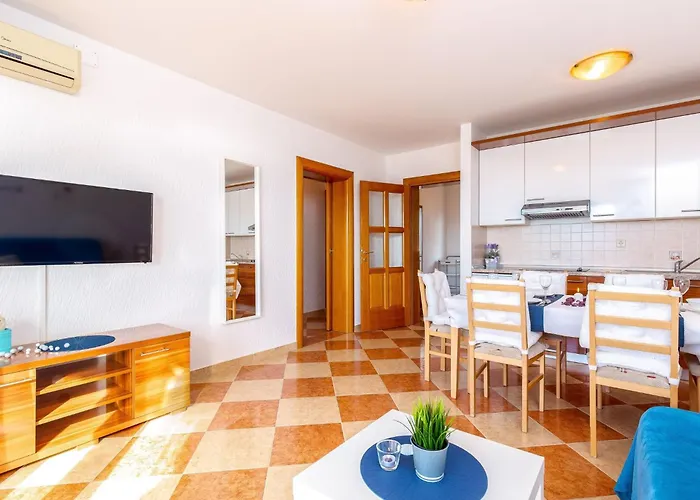 Mit Balkon Und Meerblick By Interhome *